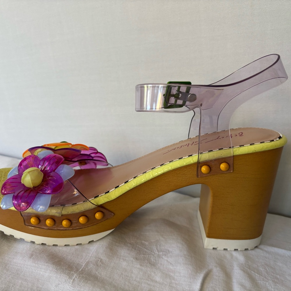 Betsey Johnson Floryn Open Toe Sandals Size 10 – Worn Once - near new - Picture 11 of 15